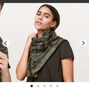 Lululemon Vinyassa Scarf-NWT-ONE SZ-Evergreen Camo Green Multi